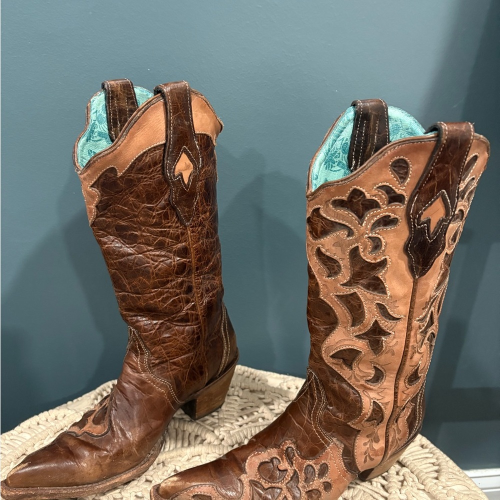 Elegant Brown Leather Heeled Boots